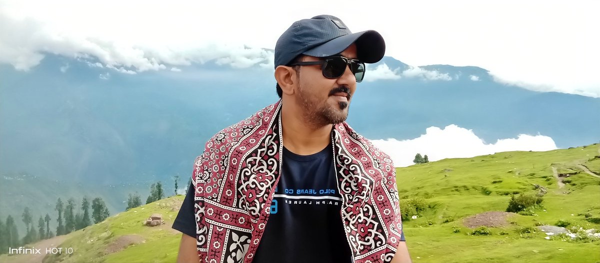 Lets post your Ajrak photos today.

#AjrakIsLove ❤️
🇵🇰