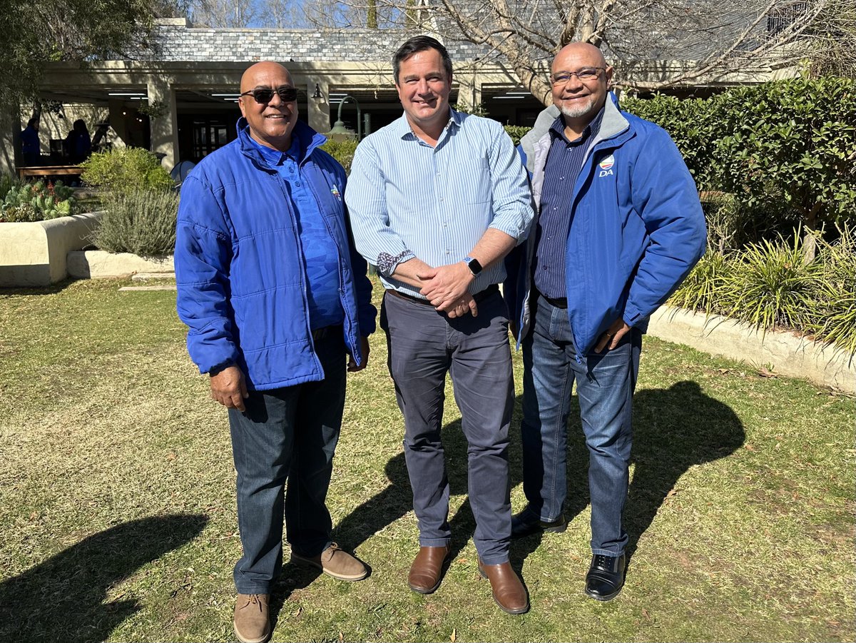 jsteenhuisen's tweet photo. Good morning South Africa, I’m excited to be with the DA’s Northern Cape Provincial Leadership this morning ahead of our engagements with residents in Douglas. 🇿🇦 https://t.co/sCGh2aTHDF