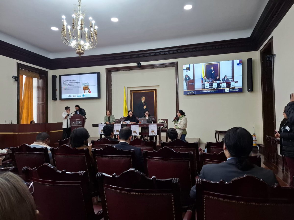#AEstaHora la Directora de cambio climático, Luz Hernández, participa en la audiencia pública sobre gestión del agua lluvia, en el marco de la crisis climática, realizada en el Congreso de la República.
🟢 En vivo: 
youtube.com/live/b-HWxbGpR…