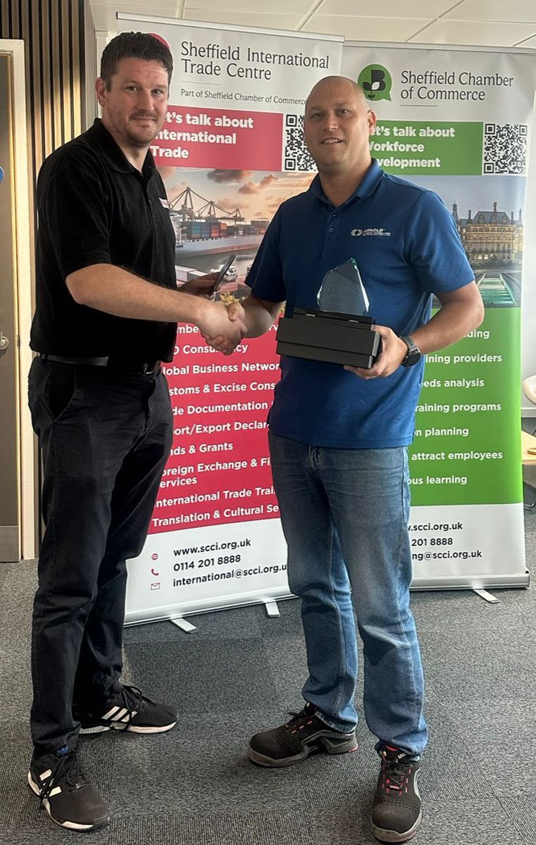 A huge congratulations 🎇

Last week we invited some very special guests to the <a href="/sheffchamber/">Sheffield Chamber</a> offices for the presentation of prizes and certificate of the latest ITOPS Graduates.

Next ITOPS starts 22nd Oct
Book 👉 bit.ly/3RTzM2a

More info - Christine.lamb@scci.org.uk