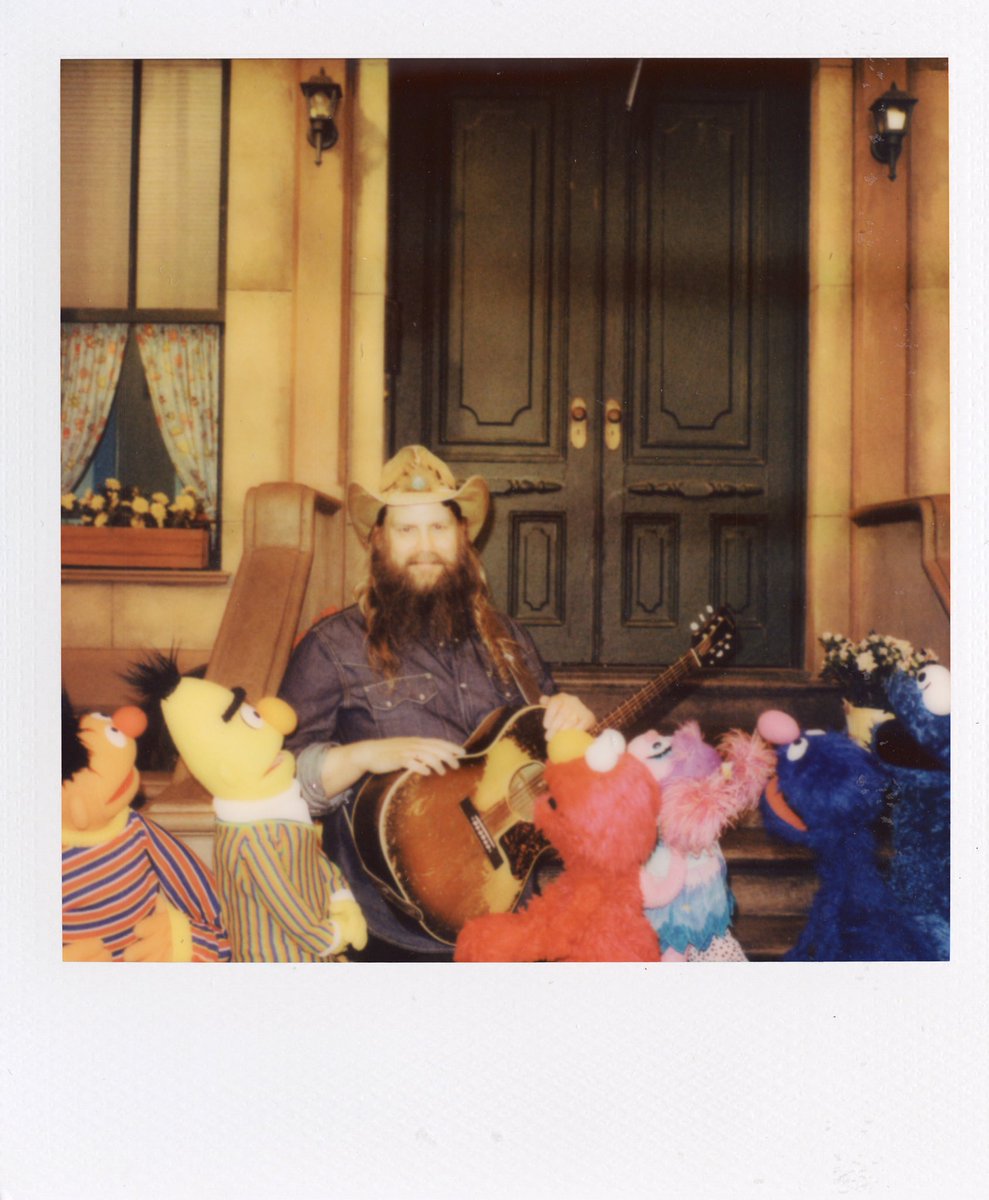 ChrisStapleton's tweet image. BTS @sesamestreet 

📸: @andybarron