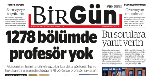 HABERİN TERCÜMESİ:
Sahte diplomacılar çok yavaş çalışıyor. 

"Biraz tempo beyler!
Haydi haydi haydi!
Siparişler birikti. 
Prof. lazım, Doç. lazım. 
Müşteri bekliyor." 😂😂