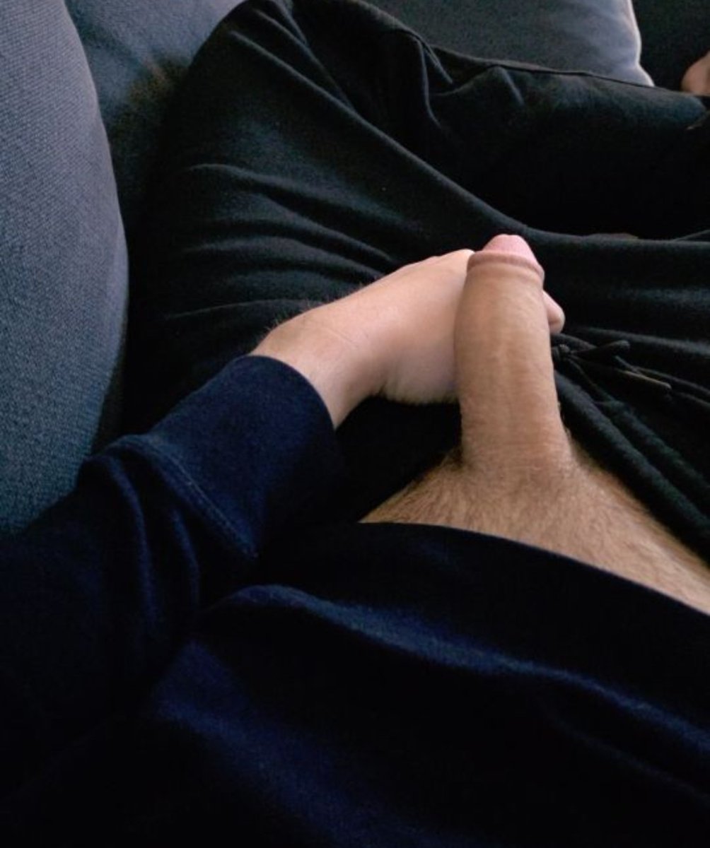 It's true...it looks bigger when trimmed 😏. #nudes #dickpics #gay #cock #uncut