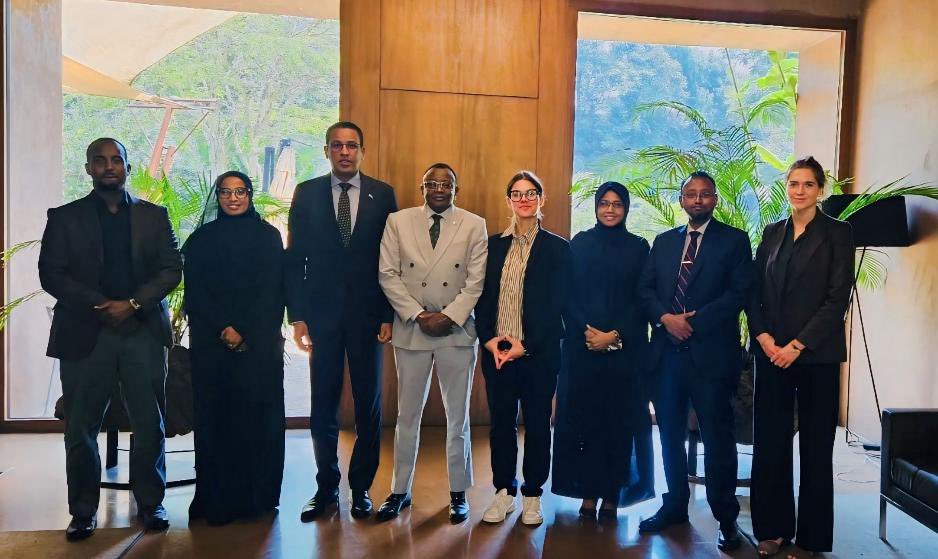 H.E. Lt. Gen. <a href="/BashirMJ/">Lt. Gen. Bashir Mohamed Jama</a>, Minister of Environment and Climate of Somalia, met with the Swiss Development Cooperation in Nairobi to strengthen cooperation on climate finance, meteorology, and environmental resilience. 1/2