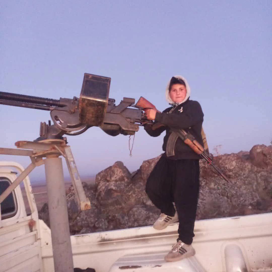 Omar_aboabd's tweet photo. The terrorist Hijri militias systematically recruit children, in blatant violation of their rights. Many have been killed in the militias’ operations, while others have been abducted or forced to bear arms.
@UNICEFinArabic @UNESCOarabic @UN @BBCArabic @USAbilAraby 
#Savechildren https://t.co/pW2YI9GPfz