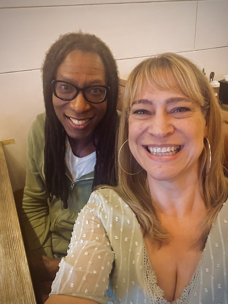 scrnwriterchic's tweet image. vibed w/Tyler, talked about film; lunch with Marcus and talked about what we do and do not deserve in life; visited by geese, Atlas showed off, Craig groomed the pups; I can see Gatsby’s face again! Helped get some things ready for Elijah and church, and more. whew #weekendrecap