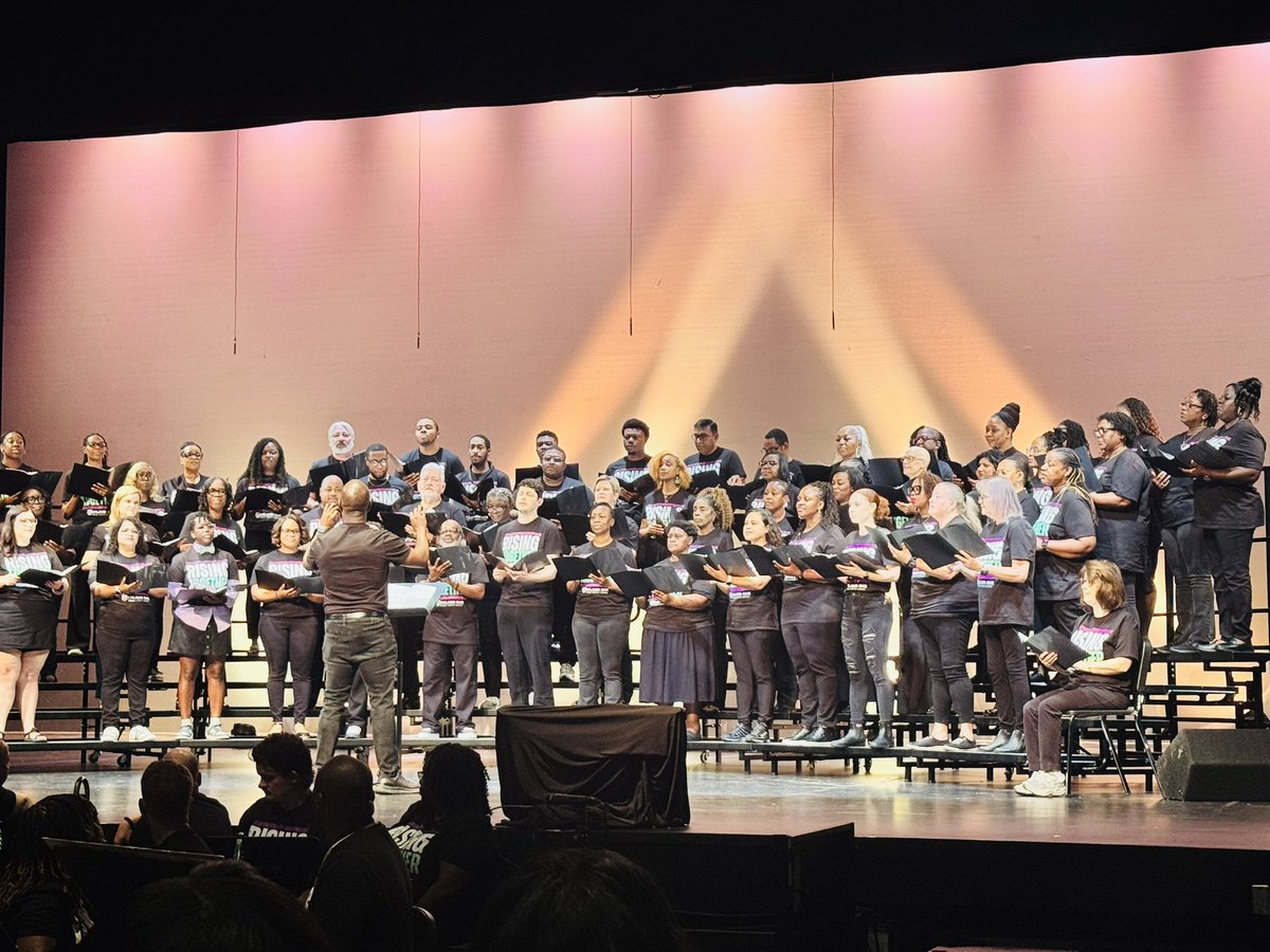 "Every role is critical" -Dr. Todd Walker
#risingtogether <a href="/RichlandOne/">Richland One Schools</a>