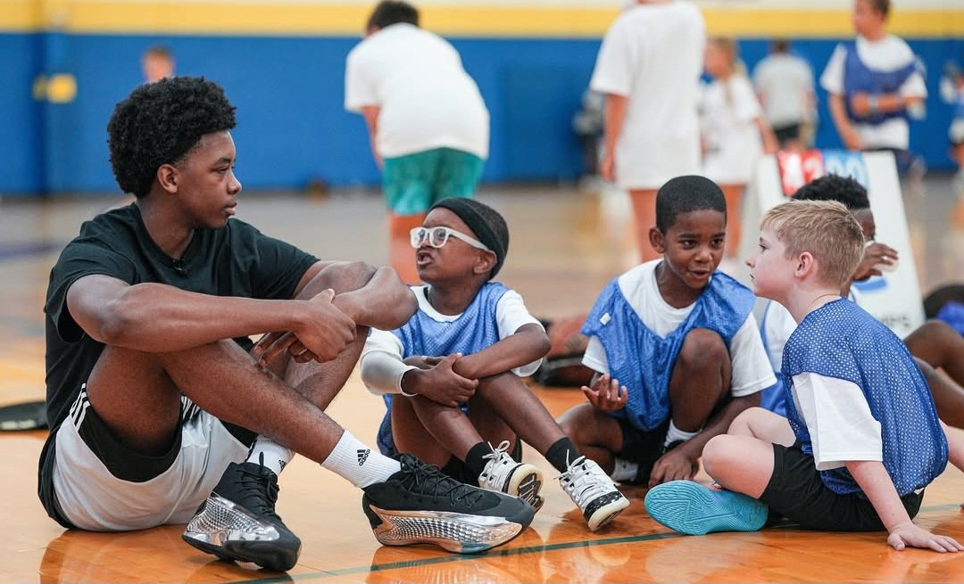 Anthony Thompson (@ant_thompson26) on Twitter photo Thank you to the parents, kids, and coaches who attended the AT camp!
<a href="/adidasHoops/">adidas Basketball</a>
<a href="/3SSBCircuit/">3Stripes Select Basketball</a>
<a href="/ProCamps/">ProCamps</a>
Photo credit: jonboymedia.pixieset.com Thank you to the parents, kids, and coaches who attended the AT camp!
<a href="/adidasHoops/">adidas Basketball</a>
<a href="/3SSBCircuit/">3Stripes Select Basketball</a>
<a href="/ProCamps/">ProCamps</a>
Photo credit: jonboymedia.pixieset.com