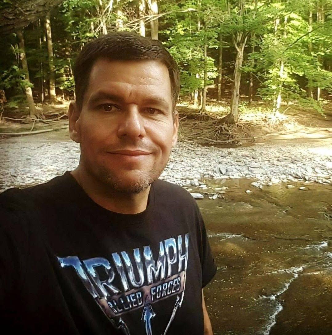 Ohio-based researcher and conference organizer Marc DeWerth returns to the podcast this week to fill us in on his investigations, adventures, and what makes Ohio so ‘squatchy! Listen now wherever you get your favorite podcasts!