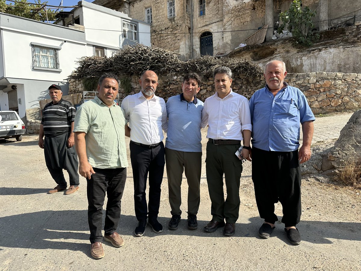 Ali ŞAHİN (@alisahin501) on Twitter photo 📍NİZİP ADAKLI MAHALLESİ
Gaziantep AK Parti İl Yönetim Kurulu üyelerimiz, Nizip AK Parti İlçe Başkanımız <a href="/yakupkarakus7/">yakup karakus</a> ve teşkilat üyelerimizle Adaklı mahalle muhtarımız Cuma Çelik ve sakinlerimizi ziyaret ettik...
<a href="/AKPartiG_Antep/">AK Parti Gaziantep</a>
<a href="/akparti_nizip/">AK Parti Nizip İlçe Başkanlığı</a>
<a href="/nizipakgenc/">AK Parti Nizip İlçe Gençlik Kolları</a> 📍NİZİP ADAKLI MAHALLESİ
Gaziantep AK Parti İl Yönetim Kurulu üyelerimiz, Nizip AK Parti İlçe Başkanımız <a href="/yakupkarakus7/">yakup karakus</a> ve teşkilat üyelerimizle Adaklı mahalle muhtarımız Cuma Çelik ve sakinlerimizi ziyaret ettik...
<a href="/AKPartiG_Antep/">AK Parti Gaziantep</a>
<a href="/akparti_nizip/">AK Parti Nizip İlçe Başkanlığı</a>
<a href="/nizipakgenc/">AK Parti Nizip İlçe Gençlik Kolları</a>