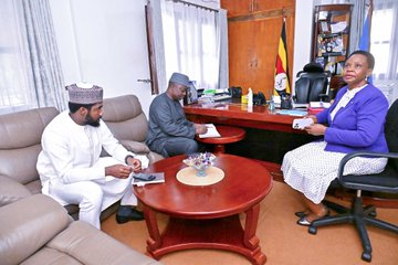 Stephen Christian Kaheru (@kugonzakaheru) on Twitter photo “Our role is to accord investors opportunity to conduct due diligence and EIPP is a reliable tool”
<a href="/edthnaka/">Col Edith Nakalema</a> assures Amb. John Shaga, Head of Mission, Nigeria High Commission and First Secretary, Trade & Investment, Mr. Ibrahim Muhammad on a courtesy call. #EmpoweringInvestors “Our role is to accord investors opportunity to conduct due diligence and EIPP is a reliable tool”
<a href="/edthnaka/">Col Edith Nakalema</a> assures Amb. John Shaga, Head of Mission, Nigeria High Commission and First Secretary, Trade & Investment, Mr. Ibrahim Muhammad on a courtesy call. #EmpoweringInvestors