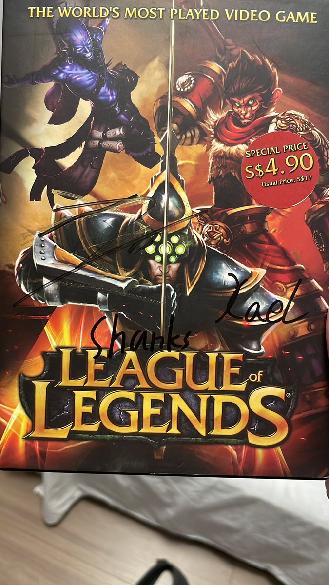 My new treasures from
MSI in Vancouver : Australia edition , china season 4 dvd , Russia edition with signatures from
Canyon and Ruler, <a href="/GenG/">Gen.G Esports</a> and east Asia version with signatures from shanks,Tarzan and Karl from Anyonelegends 😋let’s fucking go for fullset <a href="/lolesports/">LoL Esports</a>