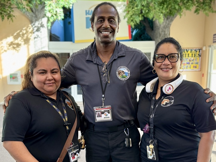Welcome back, Panthers! Braden River Middle kicked off a new school year at Harvest United Methodist Church in Lakewood Ranch on Monday. The staff gathering celebrated a community business partnership formed to inspire staff &amp; increase student achievement #ManateeSchoolsGoodNews