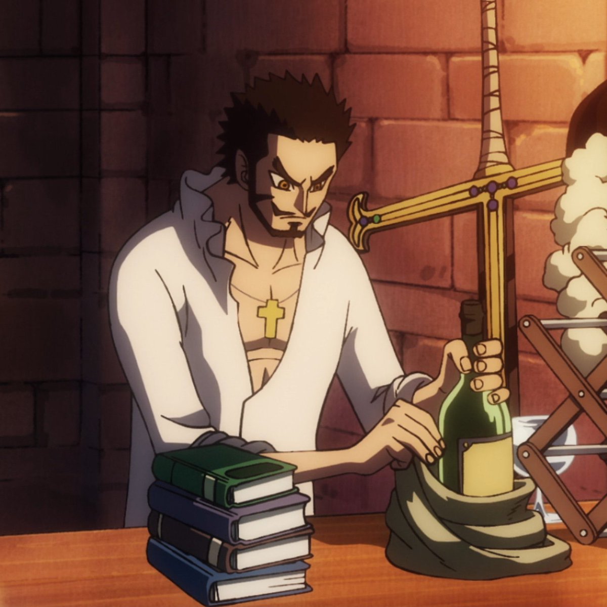 “อืม”

เขาไม่เคยเบิกเงินไปซื้อของสุรุ่ยสุร่ายสักหน่อย

คิดไปพลางค่อย ๆ หยิบขวดไวน์ที่เพิ่งซื้อมาใหม่ออกจากถุงผ้า เตรียมเอาเข้าชั้นเก็บไวน์ส่วนตัว