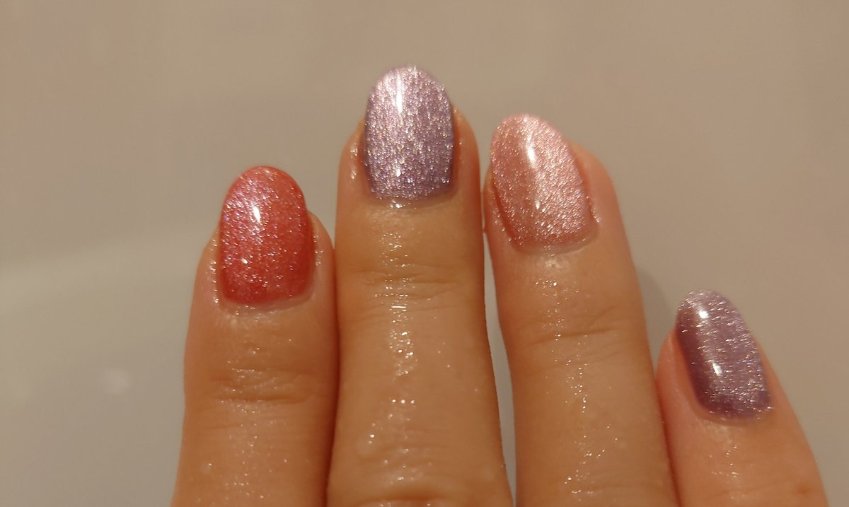 ファル🐕️とネイル💅

肌が夏らしくなってきたのでハッキリした色が似合う感じになりました😂
日焼け止め…この陽射しじゃ効かない💦

真ん中バースデーに参加してくださる方、お申し込み本当にありがとうございます♡
詳細などをまとめて後日個別でお送りしますのでもう少々お待ち下さい📢