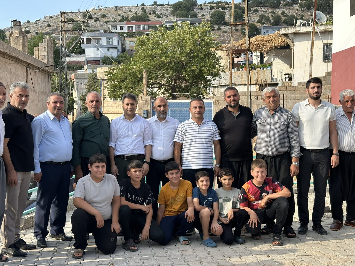 Ali ŞAHİN (@alisahin501) on Twitter photo 📍NİZİP BOYLUCA MAHALLESİ
Gaziantep AK Parti İl Yönetim Kurulu üyelerimiz, Nizip AK Parti İlçe Başkanımız <a href="/yakupkarakus7/">yakup karakus</a> ve teşkilat üyelerimizle Boyluca mahalle muhtarımız Hasan Kaplan ve sakinlerimizi ziyaret ettik...
<a href="/AKPartiG_Antep/">AK Parti Gaziantep</a>
<a href="/akparti_nizip/">AK Parti Nizip İlçe Başkanlığı</a>
<a href="/nizipakgenc/">AK Parti Nizip İlçe Gençlik Kolları</a> 📍NİZİP BOYLUCA MAHALLESİ
Gaziantep AK Parti İl Yönetim Kurulu üyelerimiz, Nizip AK Parti İlçe Başkanımız <a href="/yakupkarakus7/">yakup karakus</a> ve teşkilat üyelerimizle Boyluca mahalle muhtarımız Hasan Kaplan ve sakinlerimizi ziyaret ettik...
<a href="/AKPartiG_Antep/">AK Parti Gaziantep</a>
<a href="/akparti_nizip/">AK Parti Nizip İlçe Başkanlığı</a>
<a href="/nizipakgenc/">AK Parti Nizip İlçe Gençlik Kolları</a>