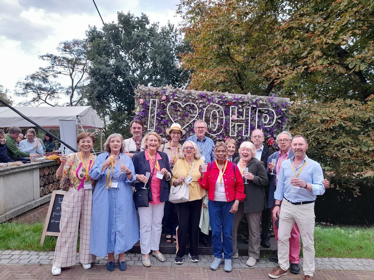 Lovely volunteers ⁦<a href="/operahollandpk/">Opera Holland Park</a>⁩ attending end of season thank you drinks.  Fabulous season, lots of fun and many memories