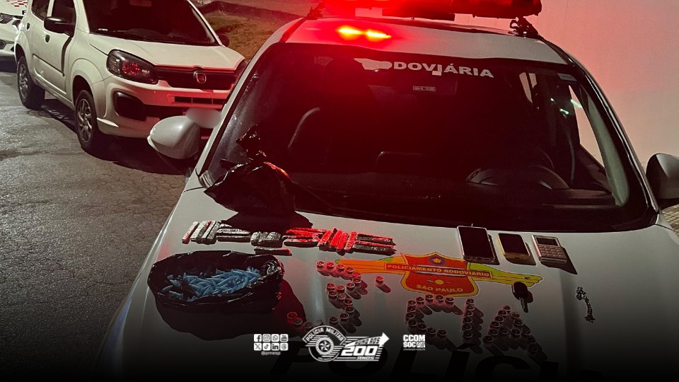 Polícia Militar do Estado de São Paulo (@pmesp) on Twitter photo Criminosos tentam escapar, mas são flagrados com drogas em rodovia
Confira: x.gd/DRkEn Criminosos tentam escapar, mas são flagrados com drogas em rodovia
Confira: x.gd/DRkEn