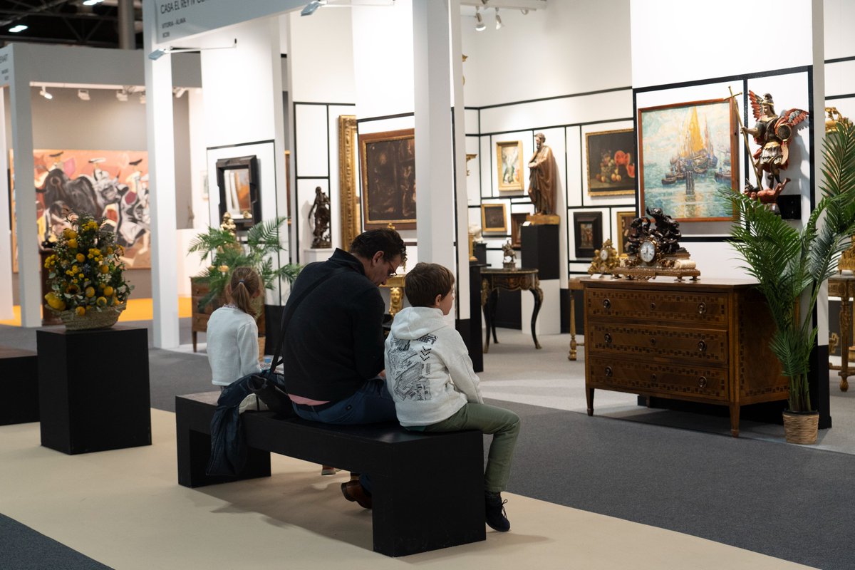 🎨 El Siglo de Oro marcó una explosión de talento artístico en España.

Hoy, sus obras son joyas del coleccionismo y muchas se pueden encontrar en ferias y mercados especializados como #FERIARTE.