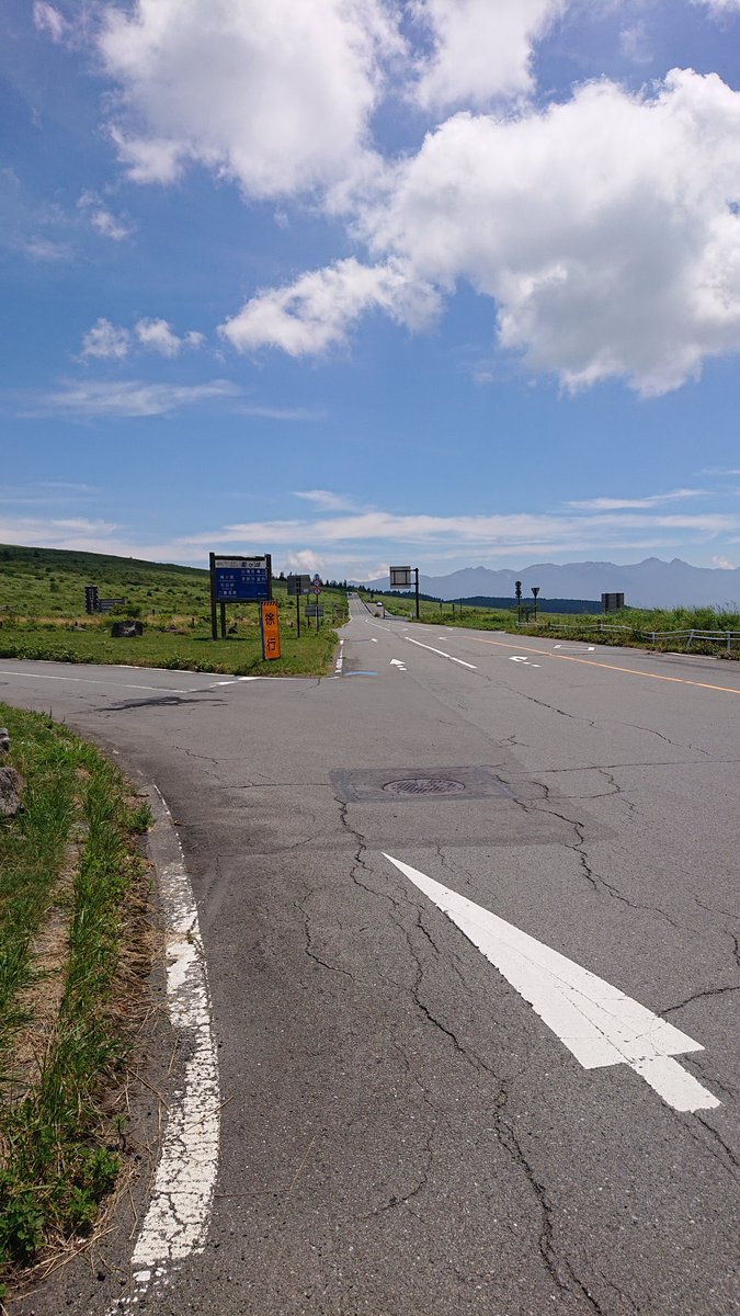 tabibito1218's tweet photo. ビーナスラインをソロツーリングしてきたが、涼しいの���。
景観もいいし、人気ある理由が分かるよ。 https://t.co/WLSubHHEph
