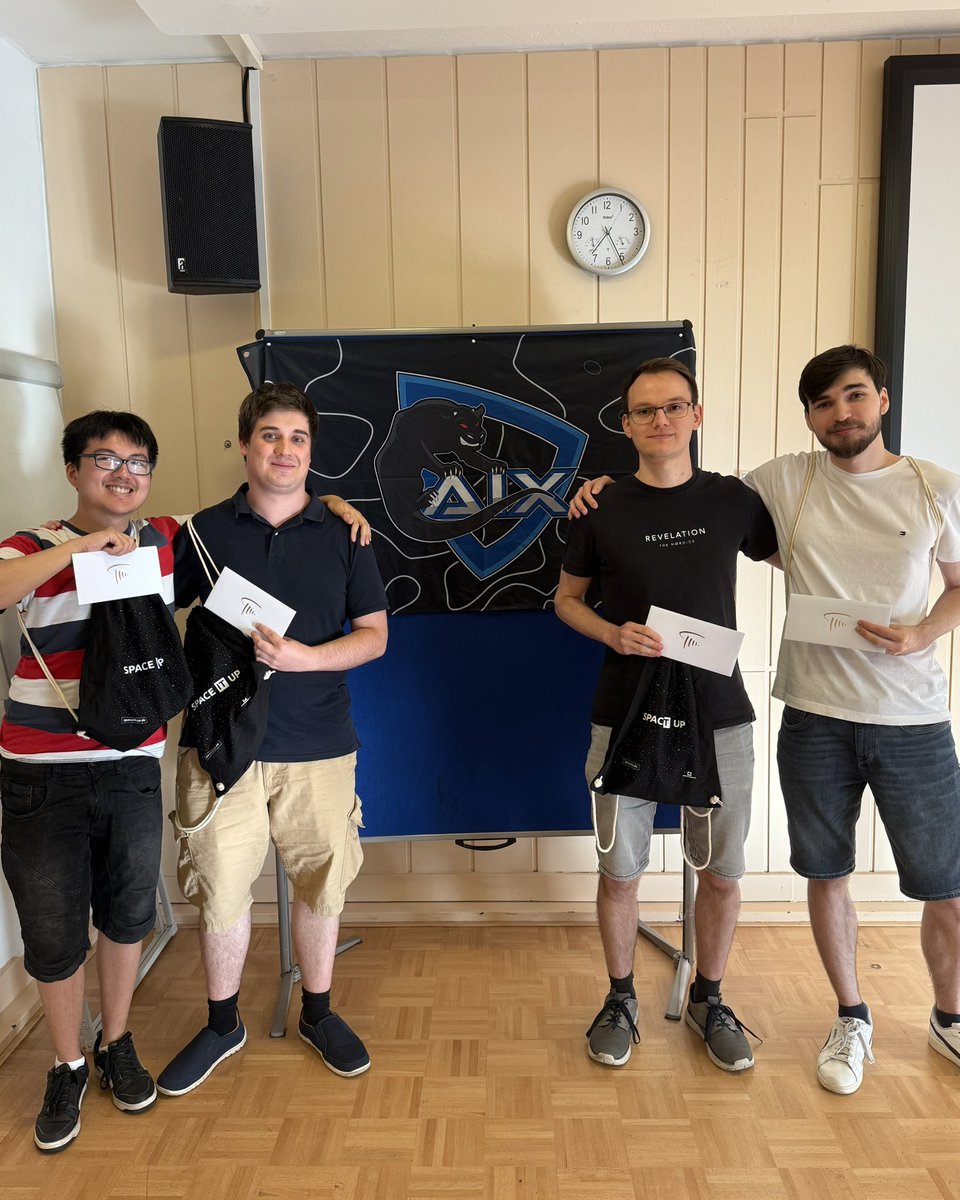 AIX eSports (@aixesports) on Twitter photo Letzten Freitag gab es eine weitere Auflage unseres Joepardy-Style Quiz.
Es traten 4 mutige Teams in Kategorien wie „wo is‘n das“ oder dem Klassiker Tromboner mit Live-Musik an.
Als Gewinne winkten Gutscheine für die Carolus Thermen sowie Goodie Bags der Brockhaus AG 🥳 Letzten Freitag gab es eine weitere Auflage unseres Joepardy-Style Quiz.
Es traten 4 mutige Teams in Kategorien wie „wo is‘n das“ oder dem Klassiker Tromboner mit Live-Musik an.
Als Gewinne winkten Gutscheine für die Carolus Thermen sowie Goodie Bags der Brockhaus AG 🥳