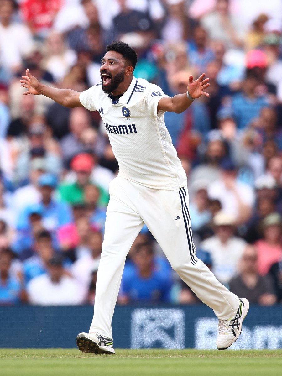 sportz_point's tweet image. Siraj gets Jamie Smith caught behind! 

India need 3 wickets while England 27 runs!

#ENGvINDTest