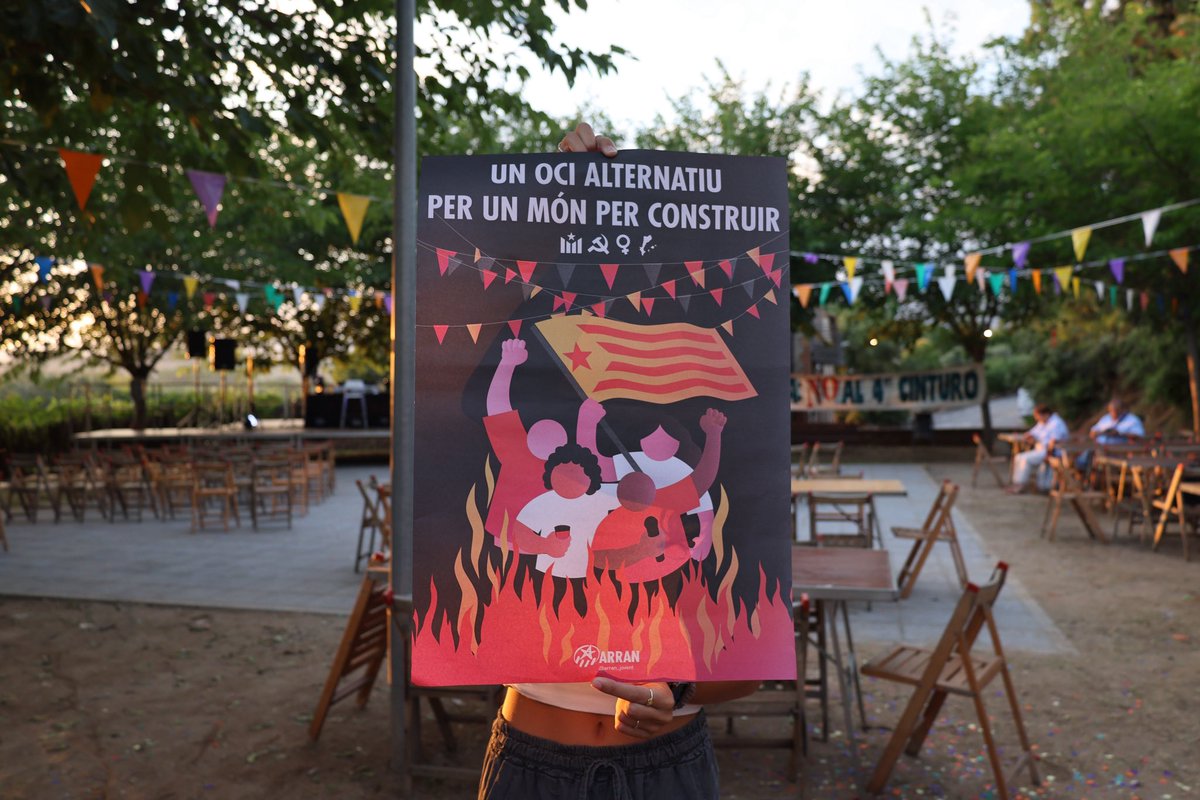 🪅 Un oci alternatiu per un món per construïr!

Les Festes Majors Alternatives resisteixen a context hostil per a l’autogestió i la cultura popular. Accedir a l’espai públic s’ha convertit en una lluita entre qui el vol viu i comunitari i qui el vol explotar per benefici propi ⤵️