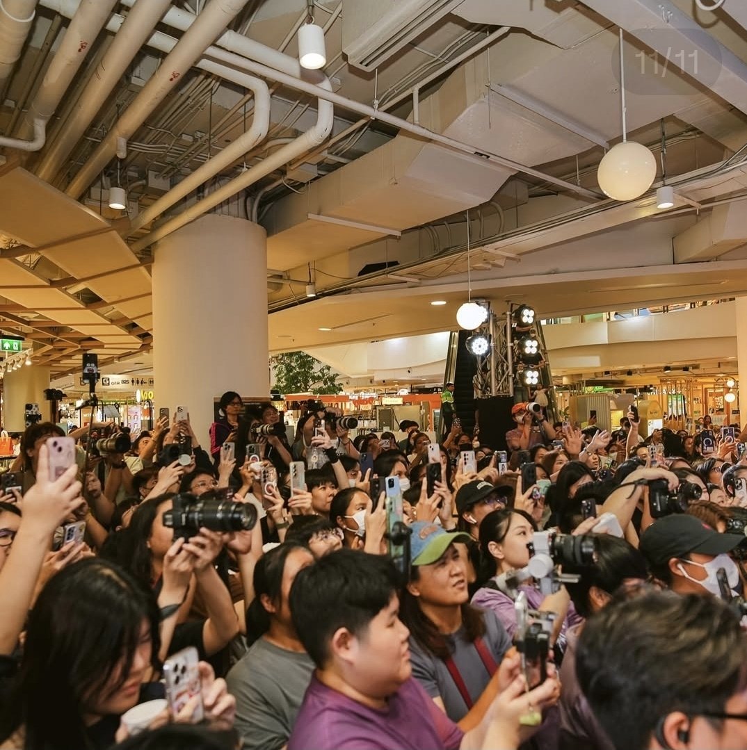 EMBORG x CHARLOTTE 🧀💜

#EmborgXCharlotte
#EmborgCampaingxTOPS
#ชาล็อตออสติน #CharlotteAustin
<a href="/itscharlotty/">Charlotte Austin</a>