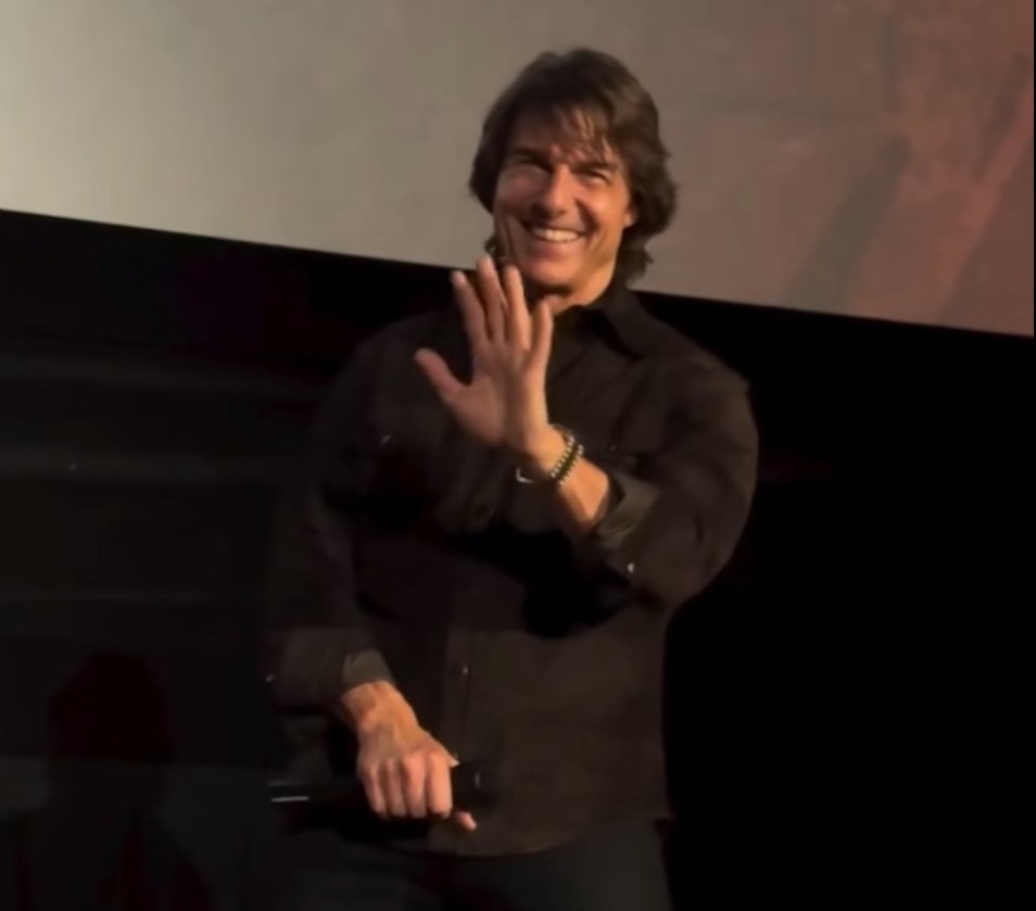 #FriendshipDay2025 is every day ☺️. Because #TomCruise is how a good friend! You meet him in a film 😂 and you think: He is great!! Have a wonderful week dear follower!