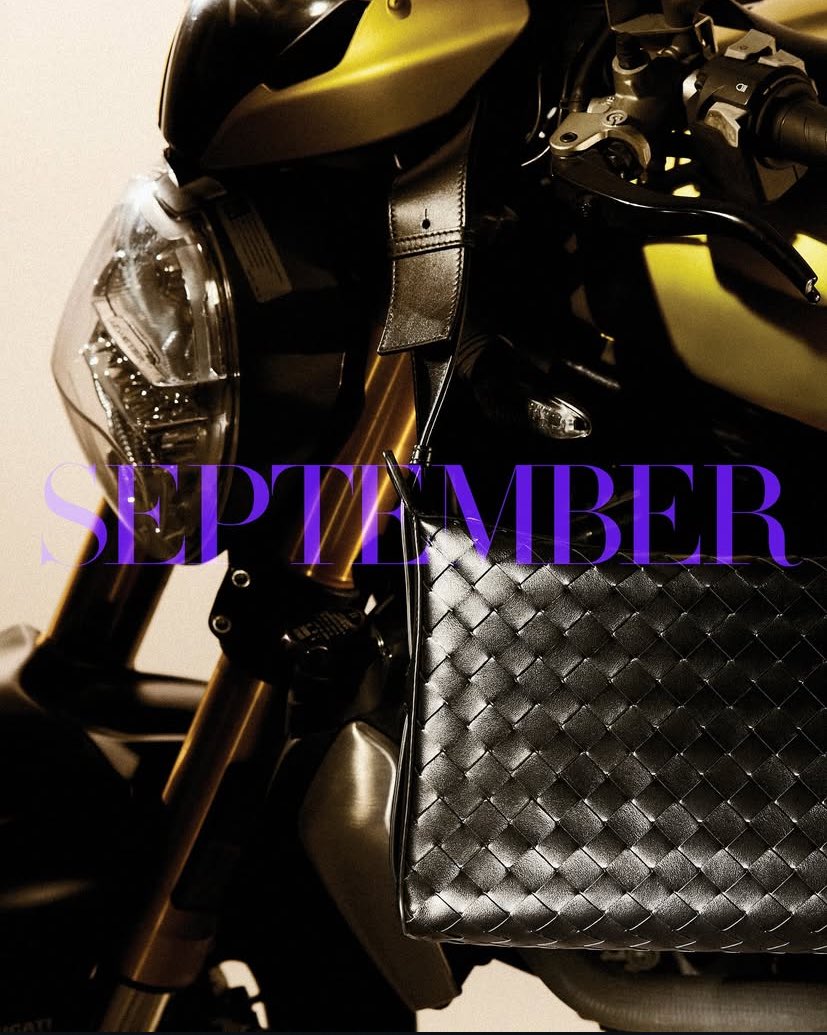 [NEWS] #RM will be on the cover of Harper Bazaar Korea - September Issue

instagram.com/p/DM7c9j4SXI0/…

RM X BOTTEGA VENETA 
#RMxBottegaVeneta
#RMxBazaarKorea