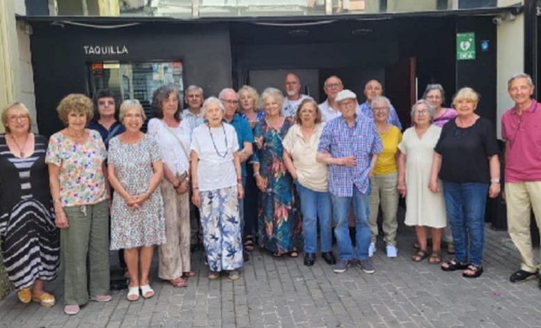 Els pintors de Can Seixanta tornen a mostrar la collita del curs a la sala Premiart premiamedia.cat/els-pintors-de… #premiademar