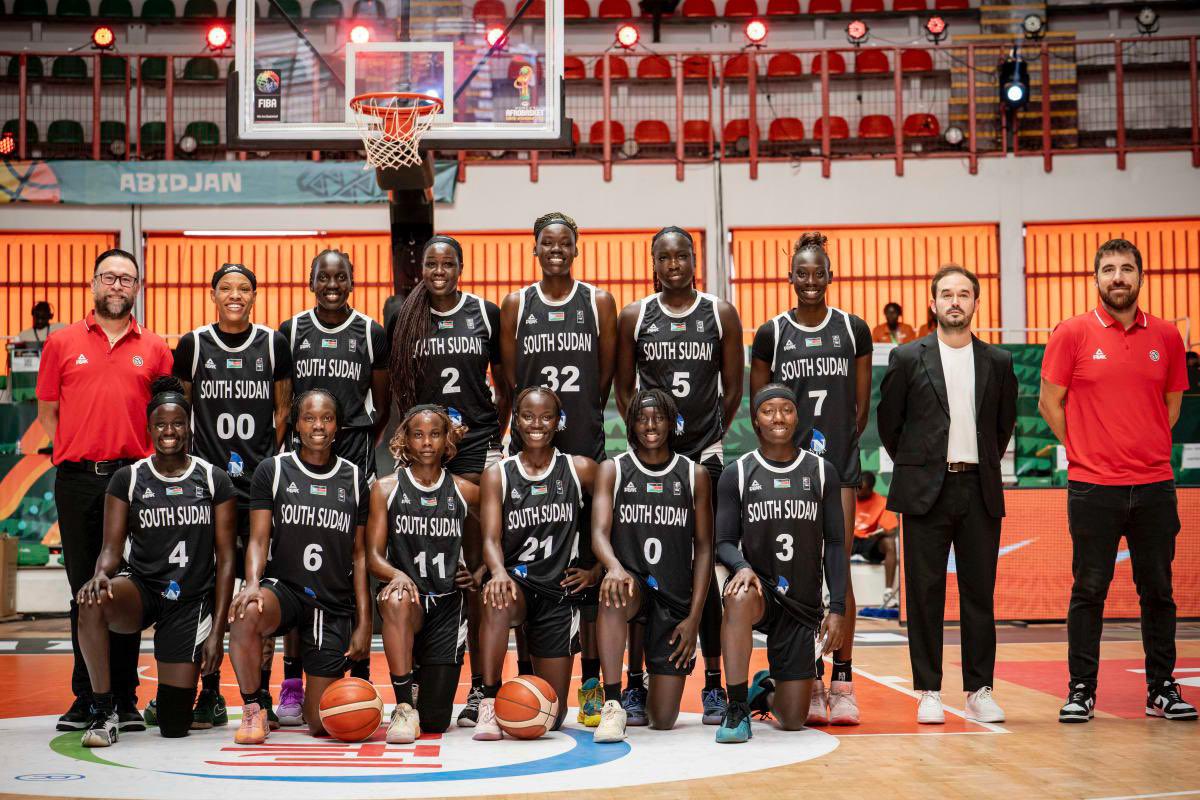 Experiencia top! Thank you <a href="/albertoantuna91/">Alberto Antuña</a> <a href="/SSBFed/">South Sudan Basketball</a> for the opportunity! 🇸🇸❤️
