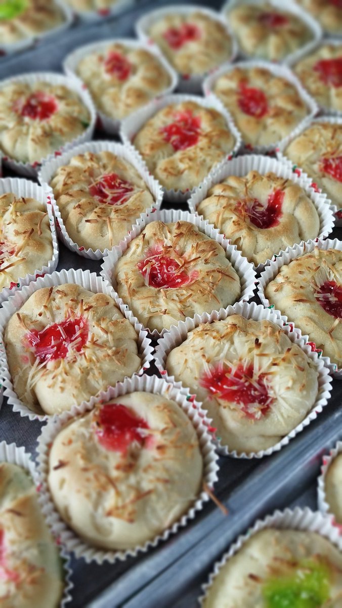 Temen² x boleh bantu larisin jualanku/rt klo lewat tl kalian? Ak jual roti²an, harganya 1-5k aja, ak dom lombok tengah, lagi Bu buat biaya pengobatan terapi mamaku, yg mau nitip bagi² juga bisa, mohon bantuannya temen²🤍🤍🙏
Tolong share biar banyak yg notice🤍✨
Terima kasih 🙏