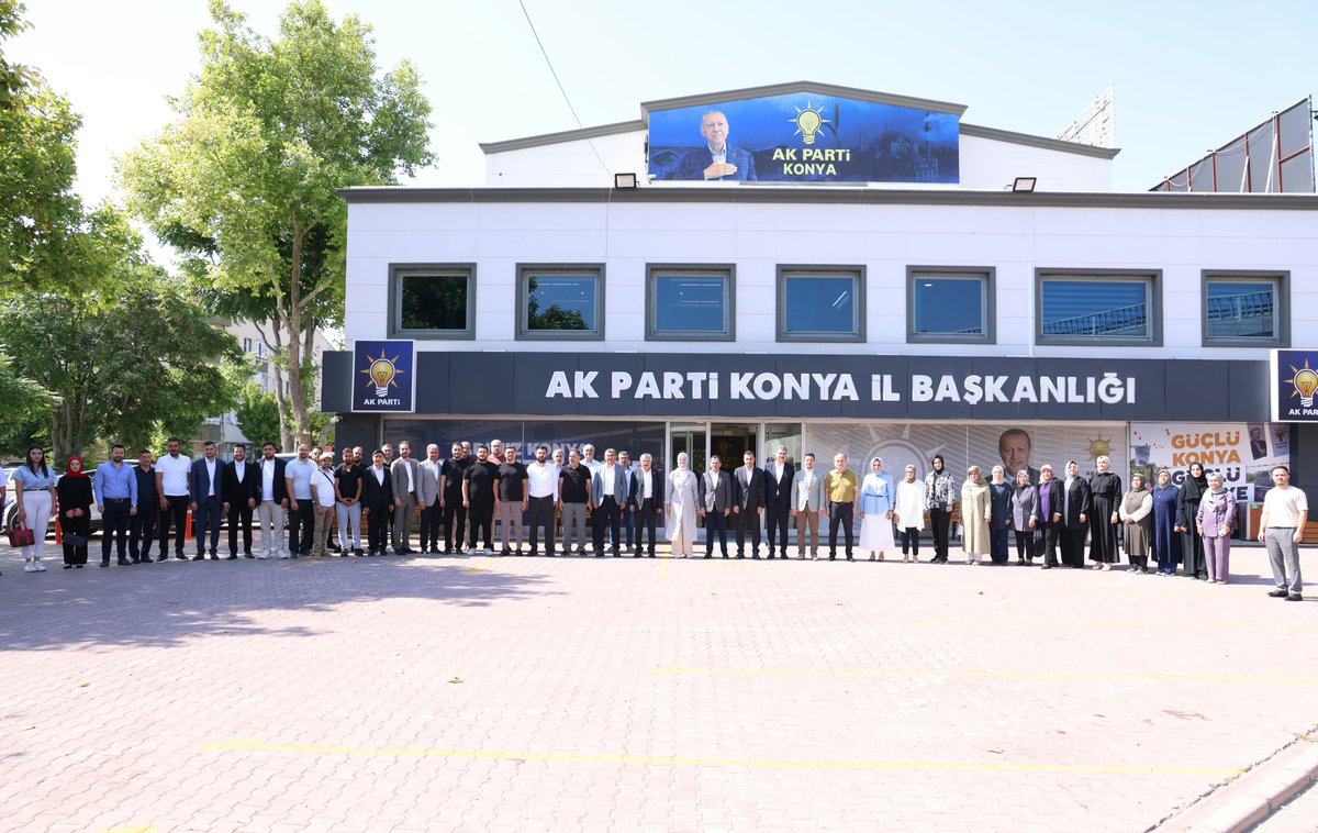 Milletvekillerimiz ve teşkilatımızla birlikte Konya için sahadayız!
AK Parti Konya İl Başkanlığı olarak, birlik ve heyecanla çalışmalarımıza devam ediyoruz.
Hemşehrilerimizle buluşuyor, talepleri dinliyor, Konya’nın her köşesine gönül gönüle ulaşıyoruz.
Güçlü Konya, Güçlü Türkiye