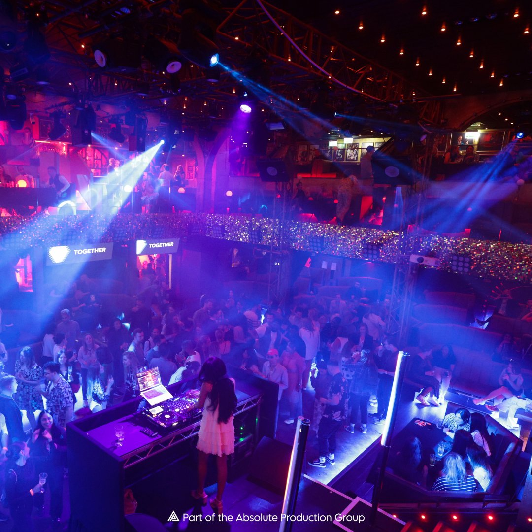 AbsoluteAVSLtd's tweet image. Planning a conference, product launch, or brand activation? 🎤✨
AP LIVE turns big ideas into unforgettable events-any scale, any location.
From creative to execution, they nail it.
👉 ap-live.co.uk
#EventExperts #LiveEvents #BrandActivations #APLIVE #EventPlanning