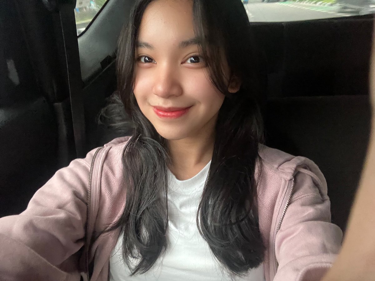 Nur Intan (@n_intanjkt48) on Twitter photo 🤍 #senINTAN 🤍 #senINTAN