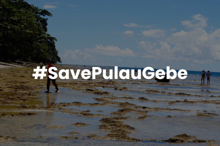 jarangmandi_'s tweet image. Aktivitas tambang nikel ilegal makin brutal di Pulau Gebe, Halmahera Tengah. Tanpa izin resmi, hutan dibabat, pesisir tercemar, dan ruang hidup masyarakat adat hancur. Semua demi kepentingan segelintir cukong tambang.