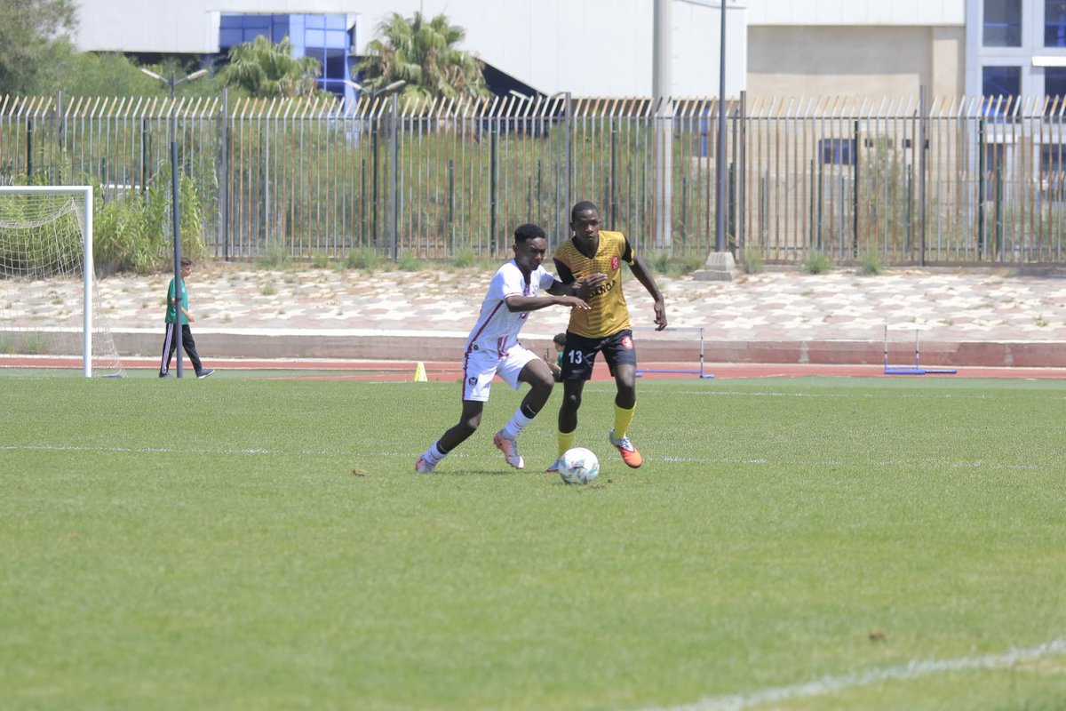 #ANOCASchoolGames2025-Algeria
Football Boys || Third place 

64' ||  Uganda still leading in the second half 

Sudan 1:3 Uganda

🏟 19 Mai (Annex) Stadium