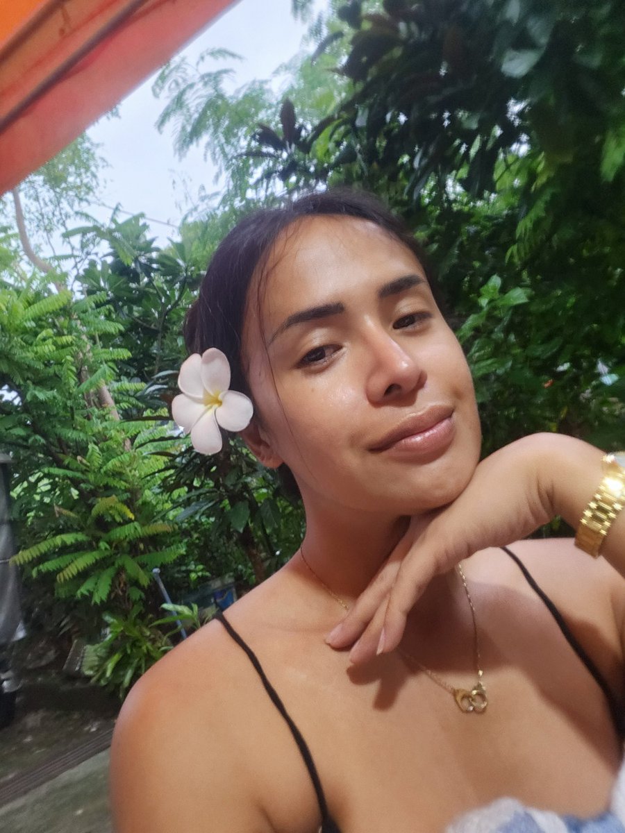 Tipsy Or Tired???
😅😅😅

I'm Your Beautiful Nightmare...

#MyWorld
#MyGames
#MyRules