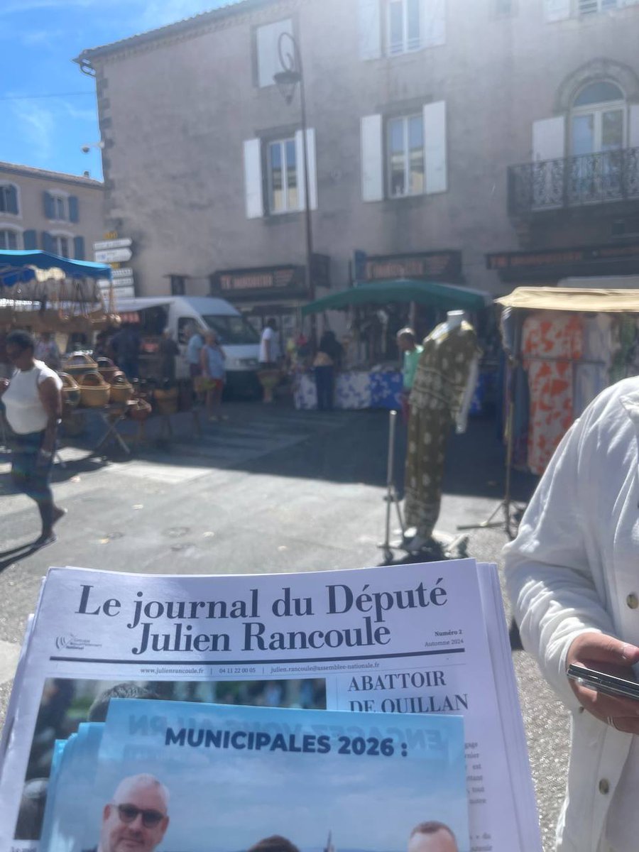 RNational11's tweet photo. 🔵 Au cœur de l'été, nos militants sont toujours sur le terrain. Aujourd’hui à Castelnaudary.

Engagez-vous dès maintenant pour votre commune ! 🇨🇵 https://t.co/wv2XDa6xbY