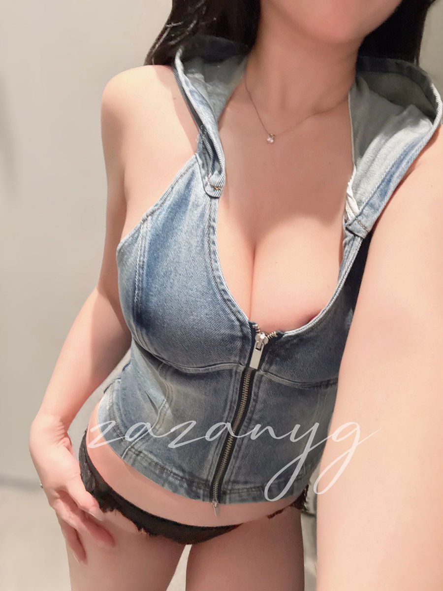 福利姬Lynnezi分享的黄推图片2 - 网红私拍内容