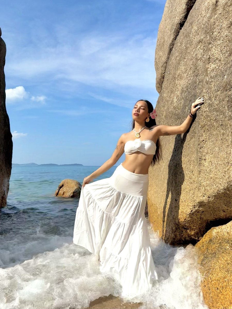 NamziiWw's tweet photo. Samui beaches are so beautiful 🤍
#kohsamui #samuiisland #coralcovebeach #beachgirl #สมุยสวยเสมอ #เกาะสมุย #foryou #fypシ https://t.co/fJ4mbAECHu