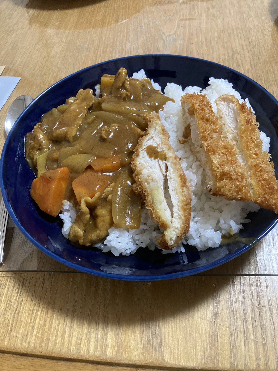 カレー完成しました。
家族
満足してくれました。

ありがとう😭