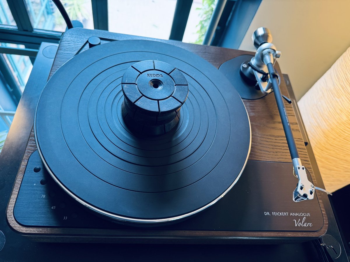 @drfeickert_uk #volare with the new 10” tonearm from #feickertanalogue  first impression are extremely favourable @midlandaudiox #belbroughton #worcestershire