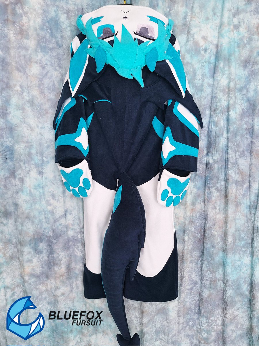 Furjama Dog food
#bluefox #fursuit