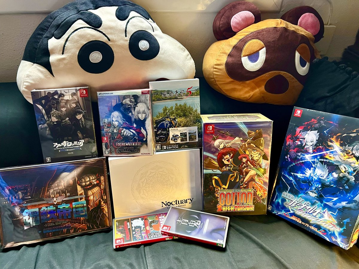 Cuando en todos los territorios bajan en numero de lanzamientos ahora en Veranito, pero no en Japón 🤭!!! 
Llegaditas todas de lunes, todos son lanzamientos de final de mes de Julio, que es bastante burro en Japón!!! 🔥 
Estas ediciones son amor 🥰!!!!!