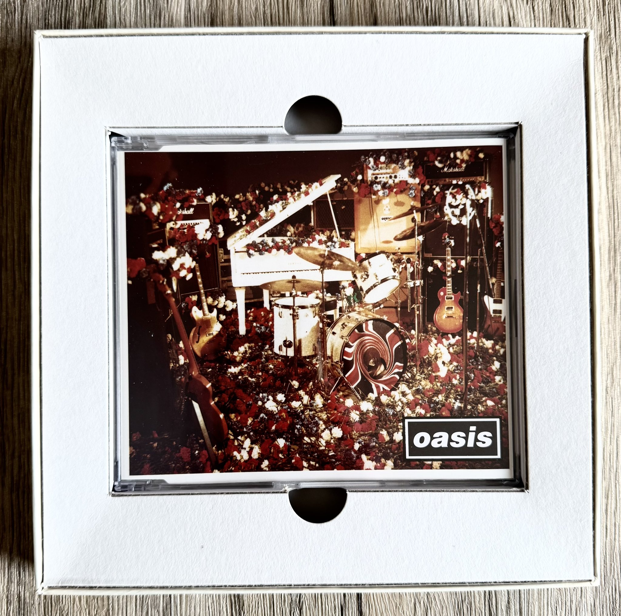 oasis シングルCD+写真集セット 新品② マニオ on X:
