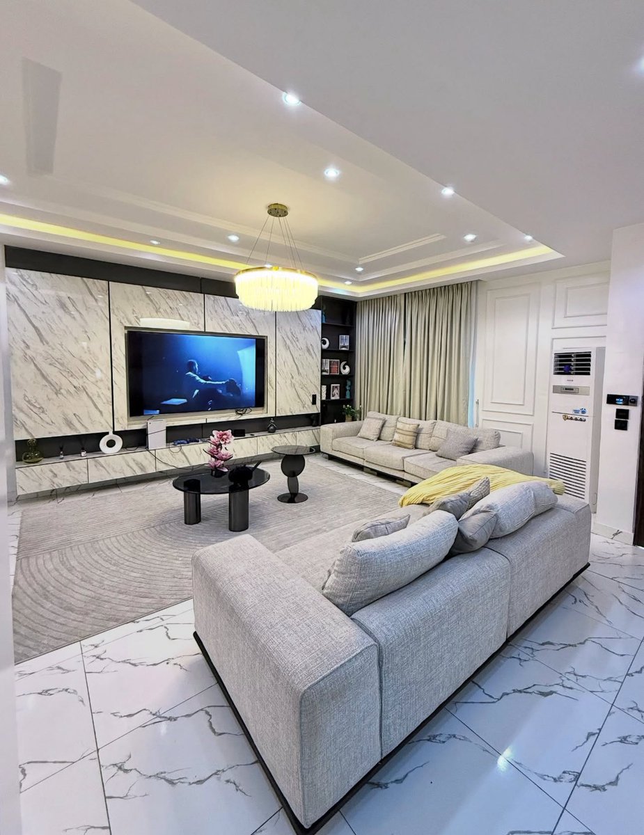eioshortlets's tweet image. Luxury 3 Bedroom Apartment now available for shortlets 
📍Katampe ext 

#eioshortlets #shortletsinabuja