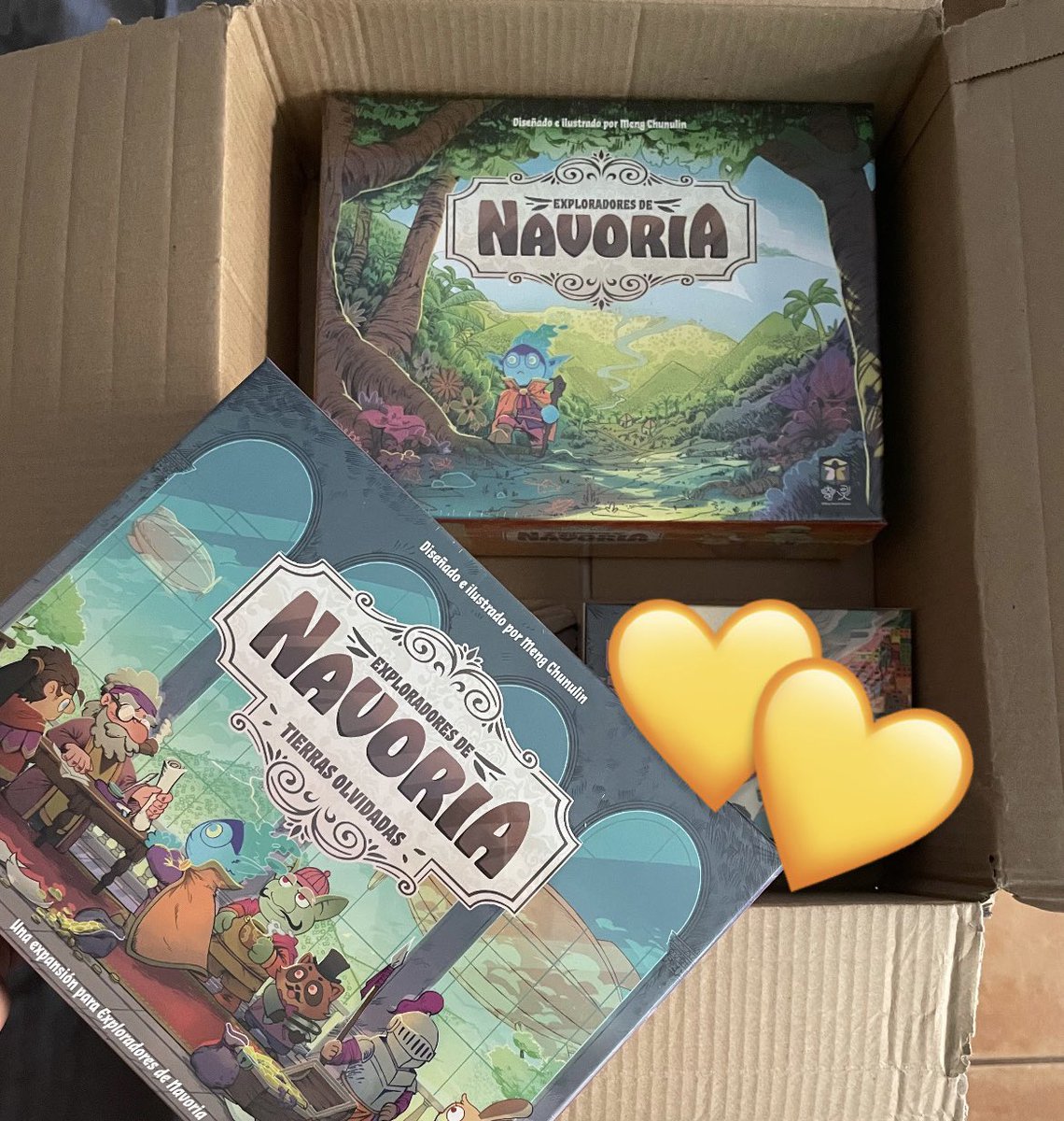 Han volado todas las copias de 𝗘𝘅𝗽𝗹𝗼𝗿𝗮𝗱𝗼𝗿𝗲𝘀 𝗱𝗲 𝗡𝗮𝘃𝗼𝗿𝗶𝗮 + Expansión 💛✨

✅Pero puedes seguir adquiriendo tu copia y recibirla en 5-10 días:
meepletoon.com/?s=navoria&pos…