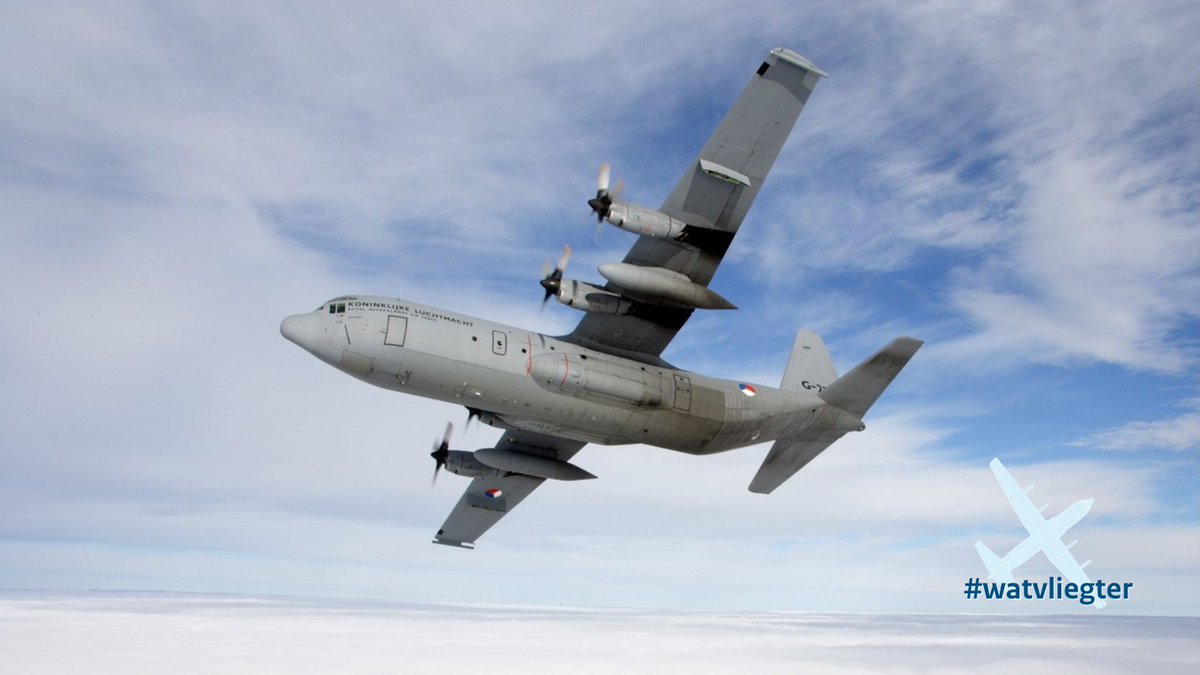 Aan het eind van de ochtend en in de middag oefent de crew van een C-130 #Hercules van <a href="/VlbEindhoven/">Vliegbasis Eindhoven</a> tactische naderingen bij vliegbasis <a href="/gilzerijen/">Gilze en Rijen</a> #watvliegter